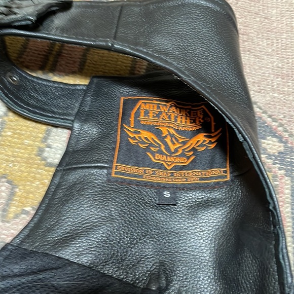 Milwaukee Leather Leather Chaps Size Small - Picture 3 of 5